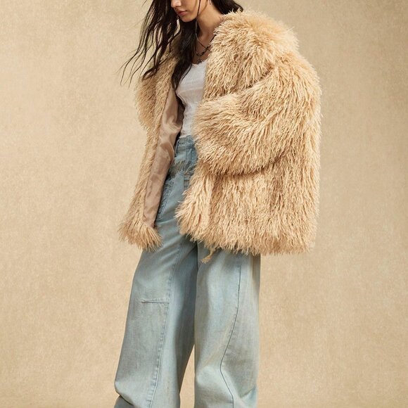 Jackets & Blazers - Khaki Casual Women's Nomadic Oversized Faux Fur Jacket